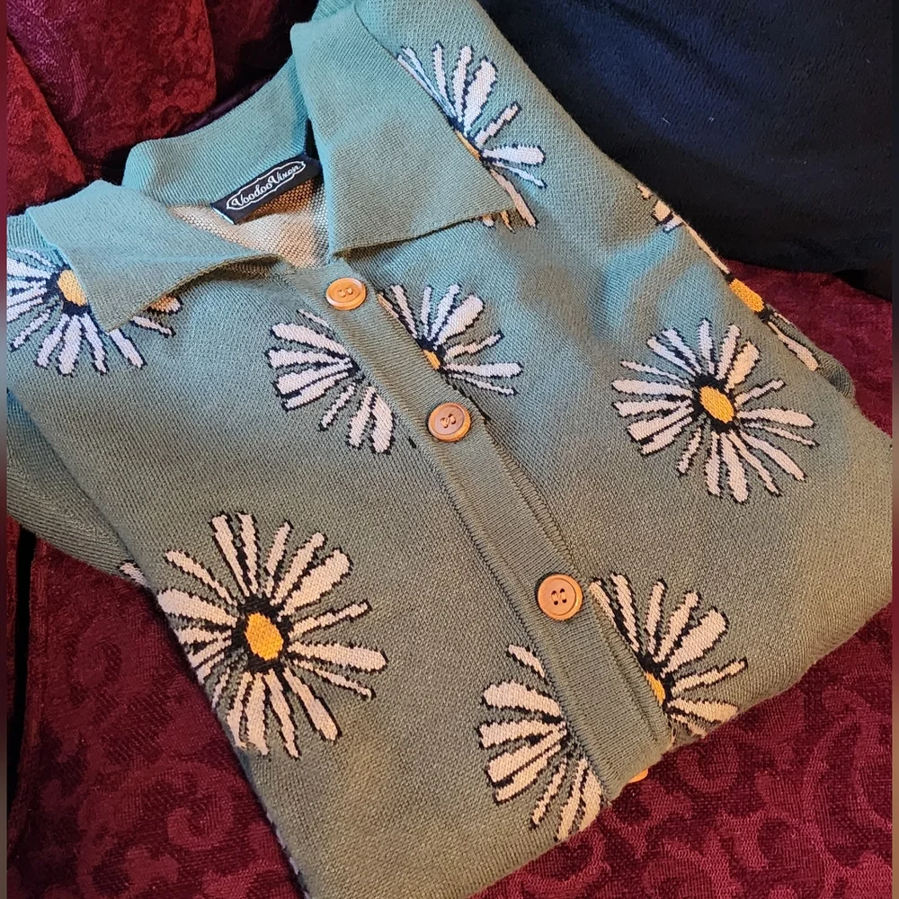 Voodoo Vixen Olive Green & Daisy Cardigan - Picture 6 of 6
